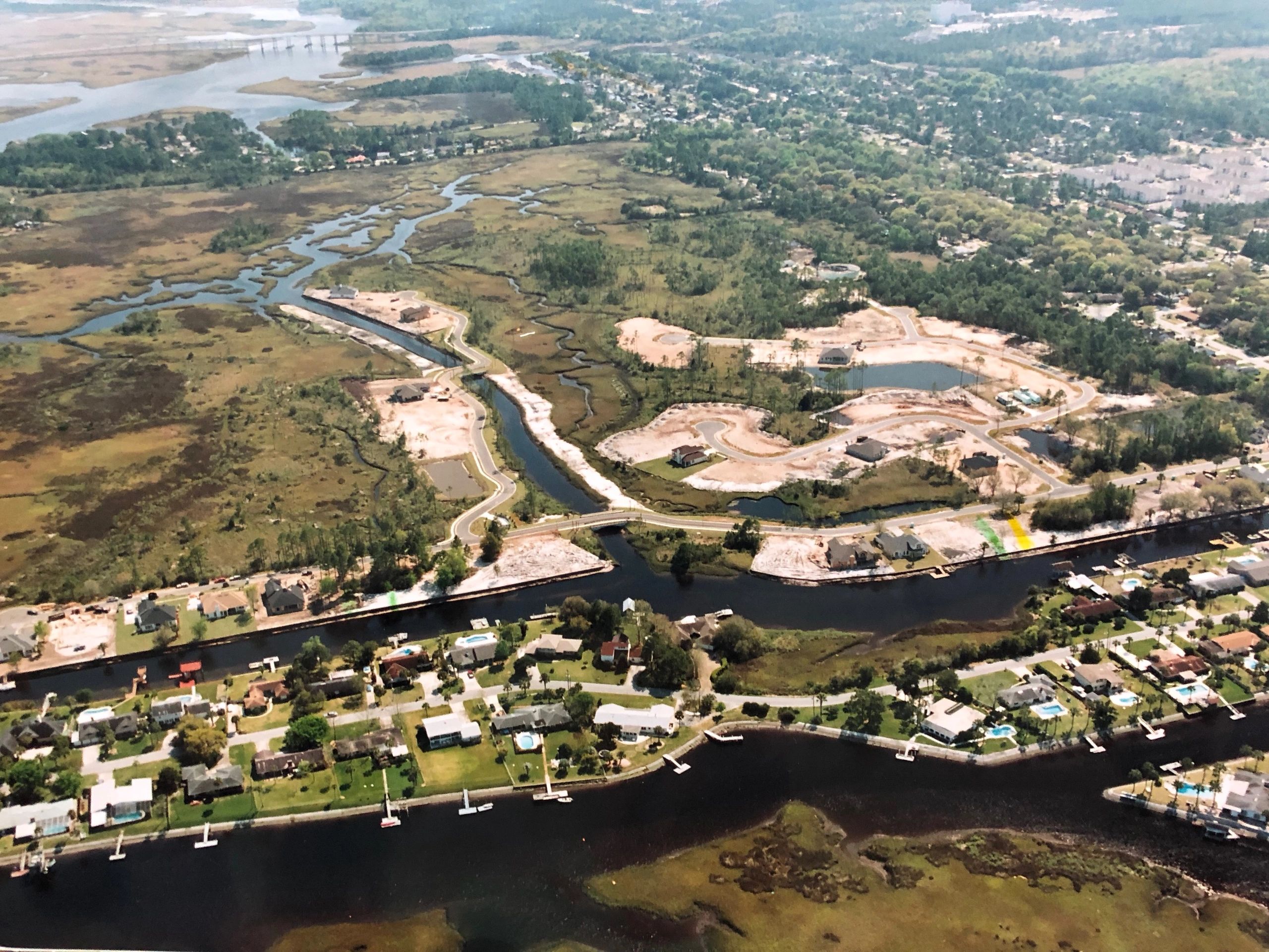Aerial view of Broadwater under construction, 1998